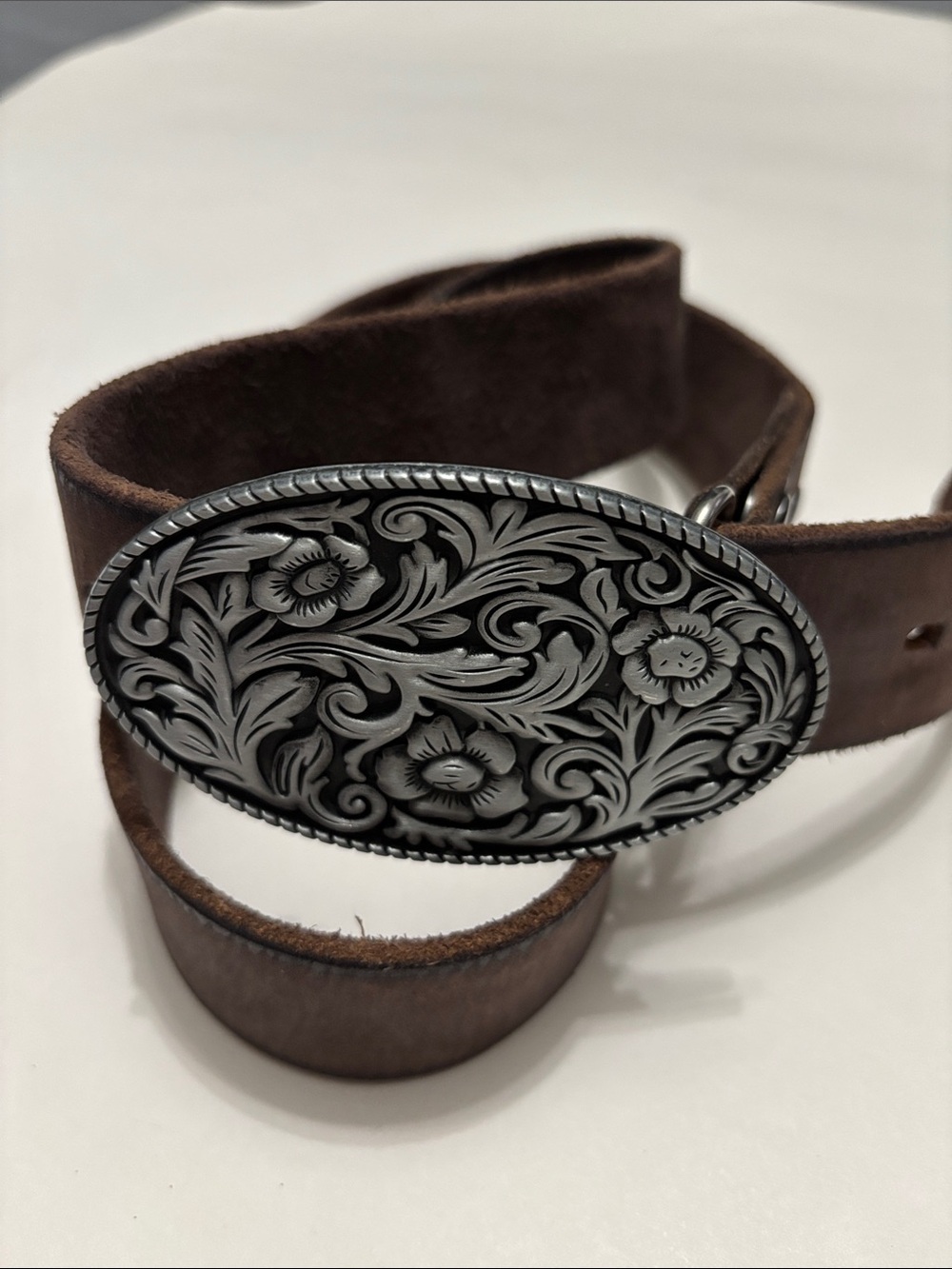 Full Grain Brown Leather Belt with Ornate Silver-Tone Floral Buckle - Picture 3 of 16